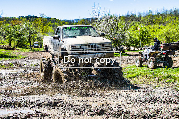 6D71A555-7D7F-4F24-BB4F-B012AE403A9A